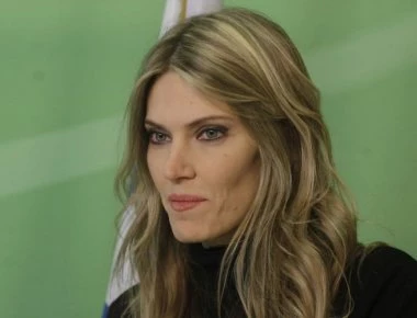 Εύα Καϊλή για δήλωση Ντιμιτρόφ: «Θα μιλήσω Ελληνικά καθώς είμαι από την Ελλάδα με καταγωγή από τη Μακεδονία»